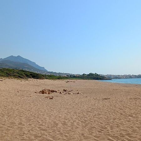 Tzanetos Seaside Villa Кипарисия Екстериор снимка