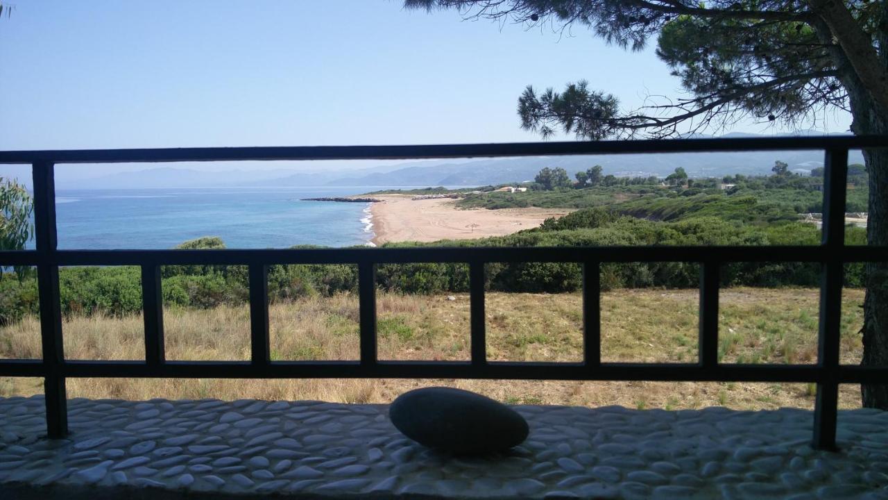 Tzanetos Seaside Villa Кипарисия Екстериор снимка