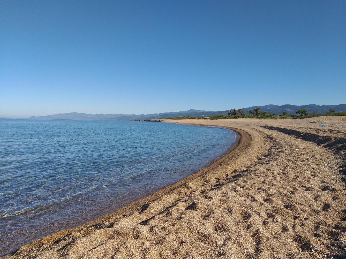 Tzanetos Seaside Villa Кипарисия Екстериор снимка